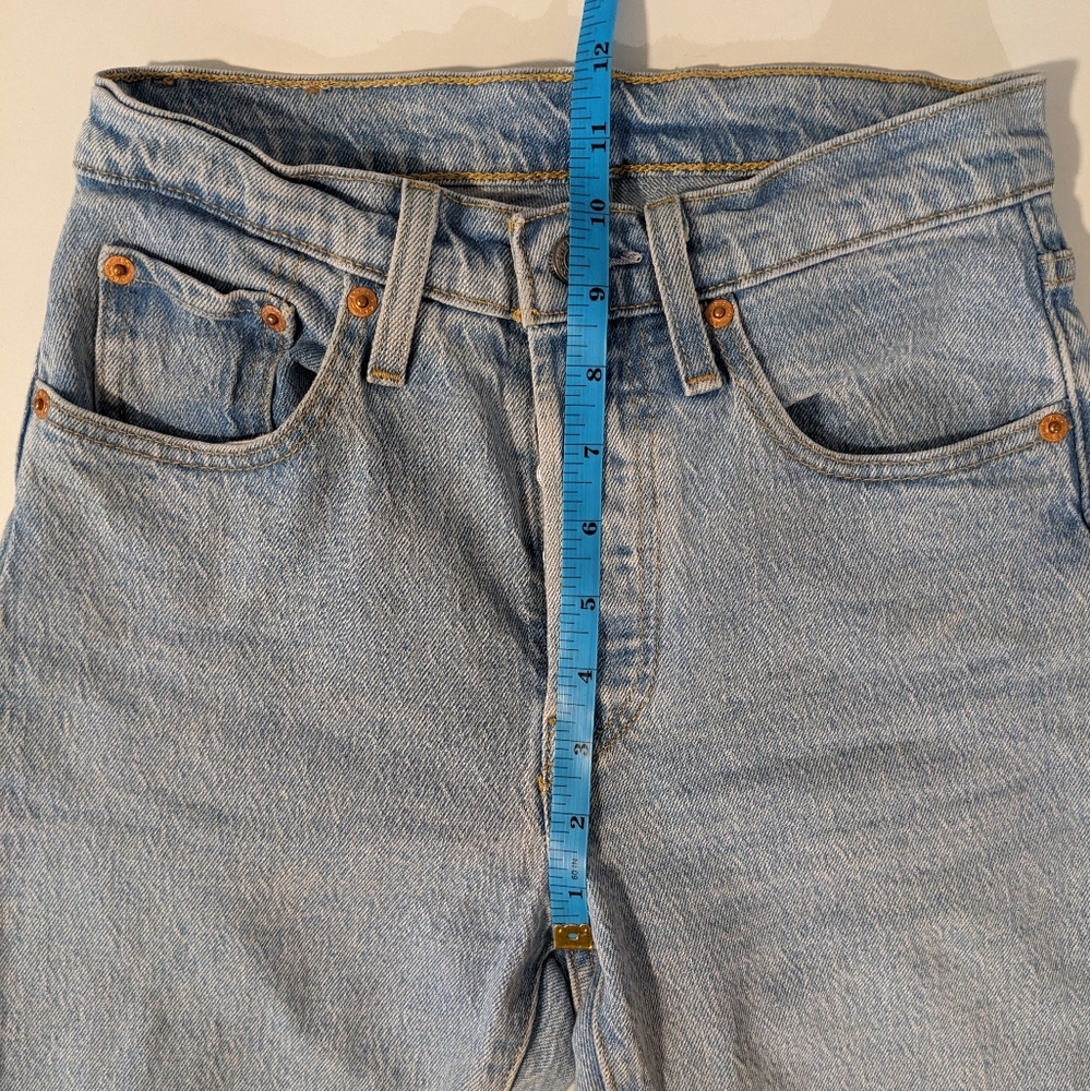501® LEVI'S® CROP JEANS, Samba Blues, 24x26, EUC - Picture 13 of 14